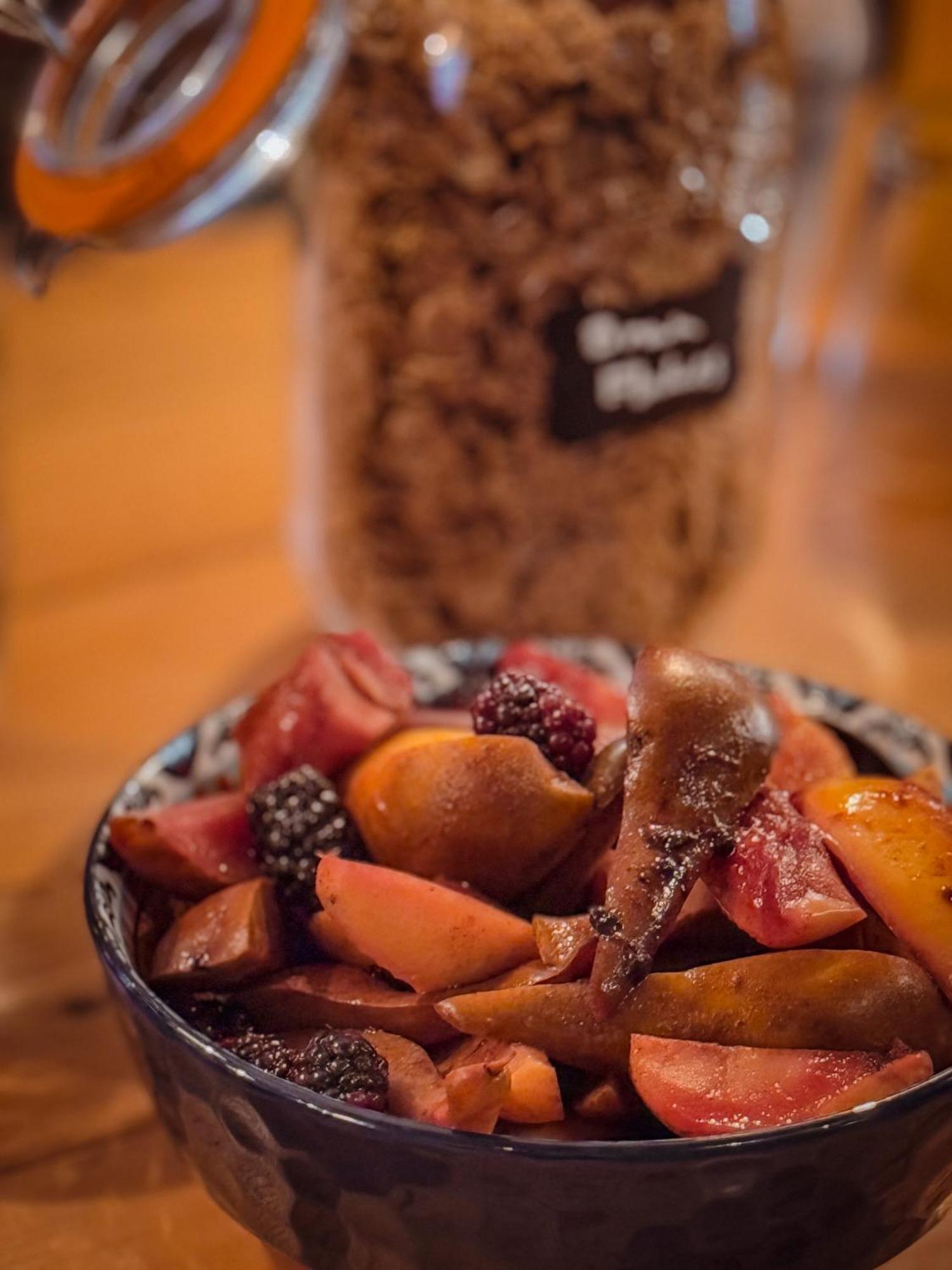 韦尔斯 The Sheep And Penguin酒店 外观 照片
